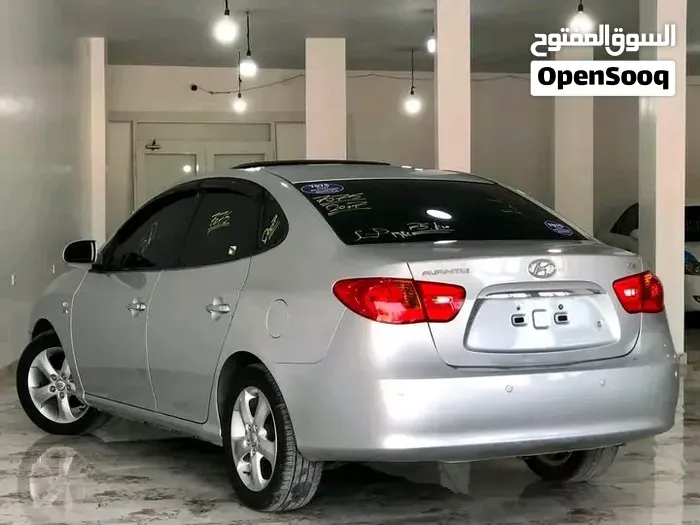 Hyundai Avante 2010 photo 3