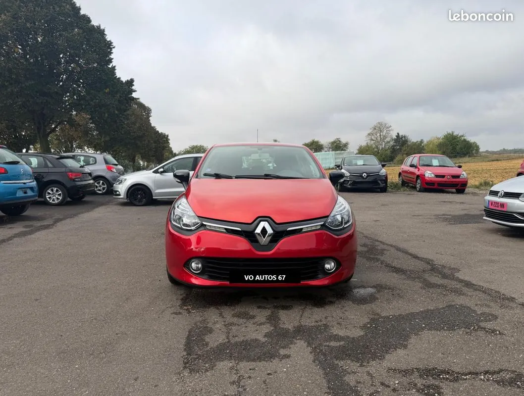 Renault Clio 2013 photo 2