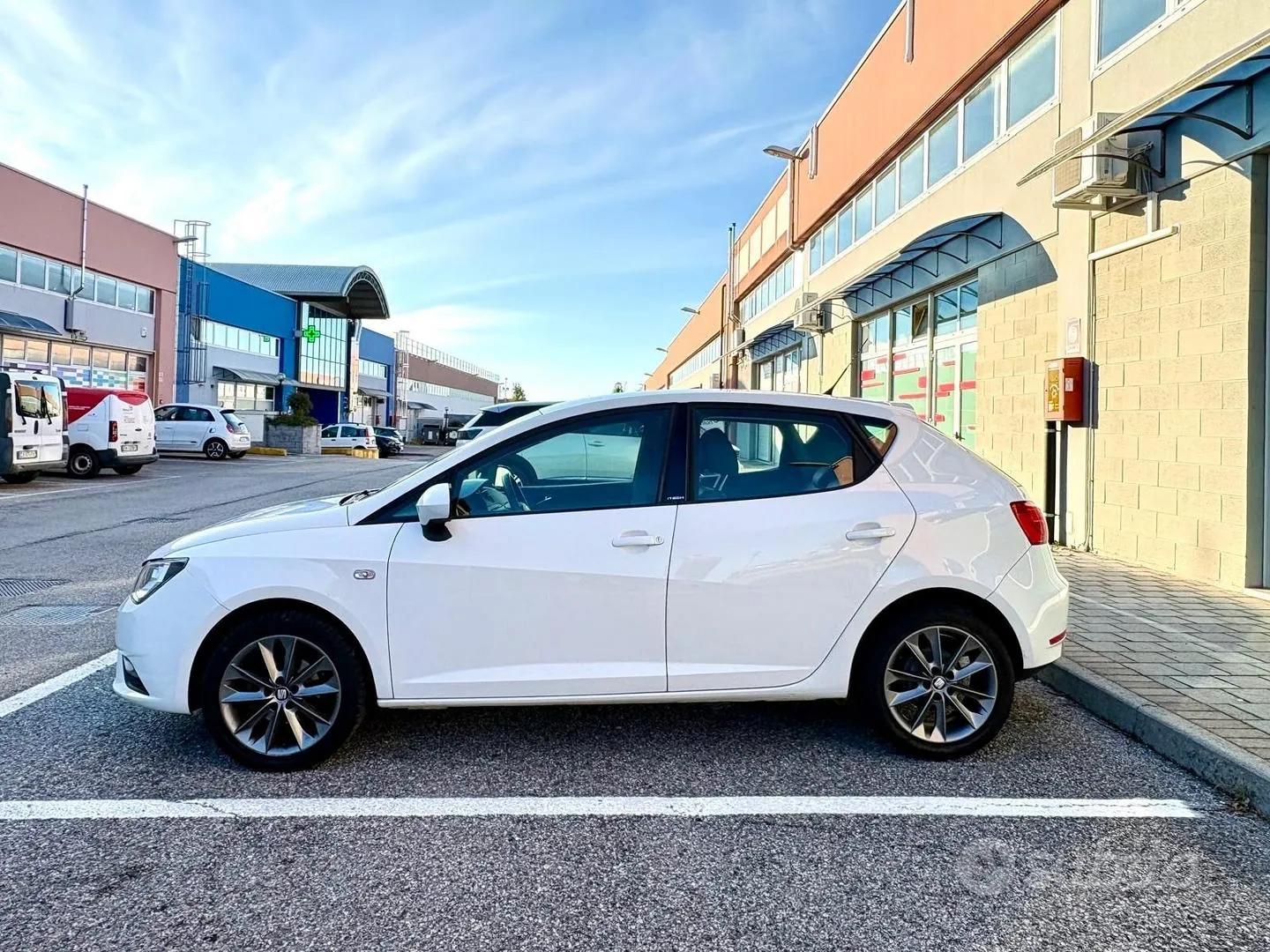 Seat Ibiza 2015 photo 5