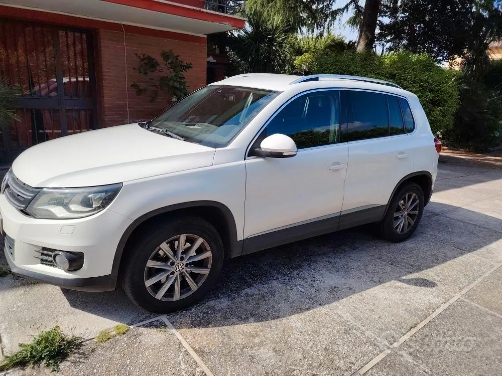 Volkswagen Tiguan 2012 photo 3