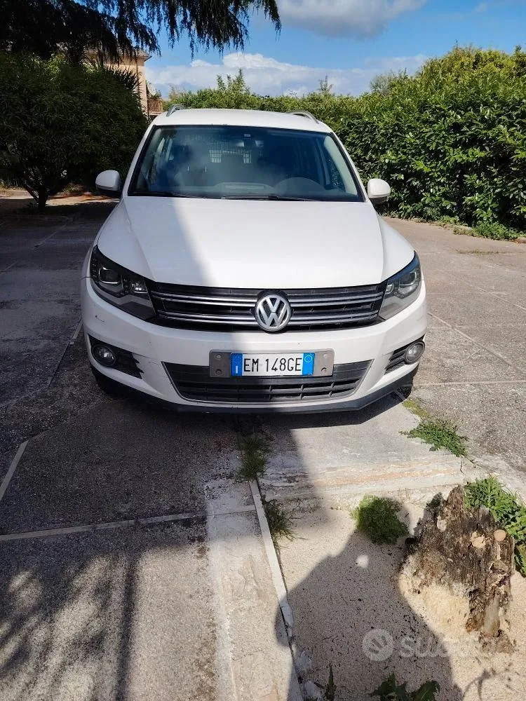 Volkswagen Tiguan 2012 photo 2