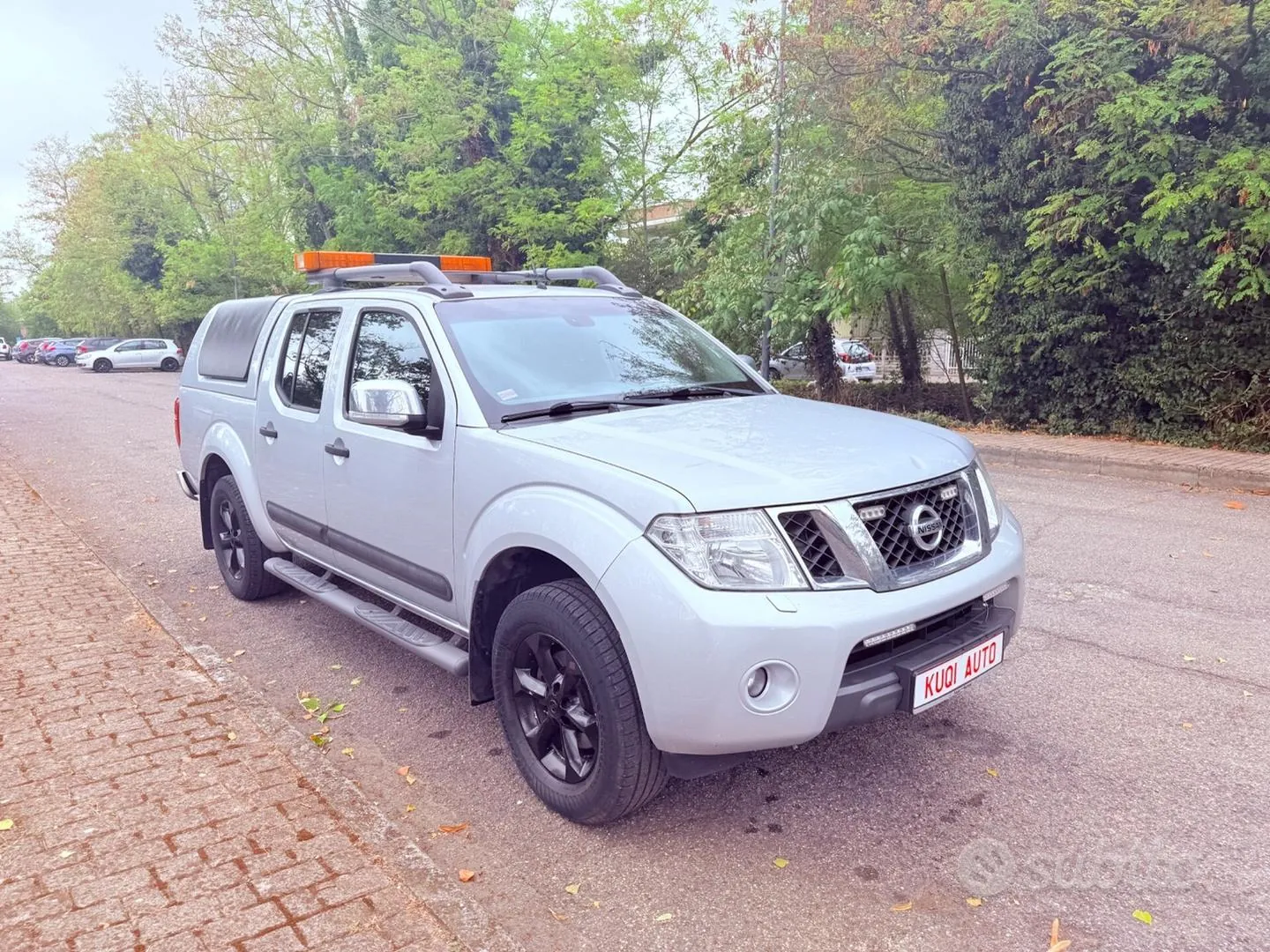 Nissan Navara 2010 photo 2