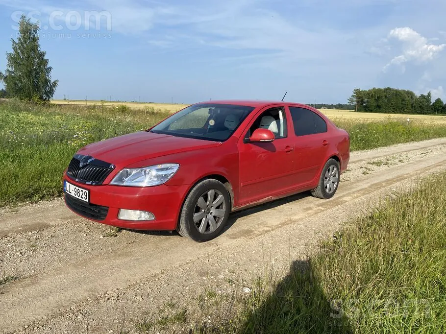 Skoda Octavia 2012 photo 2