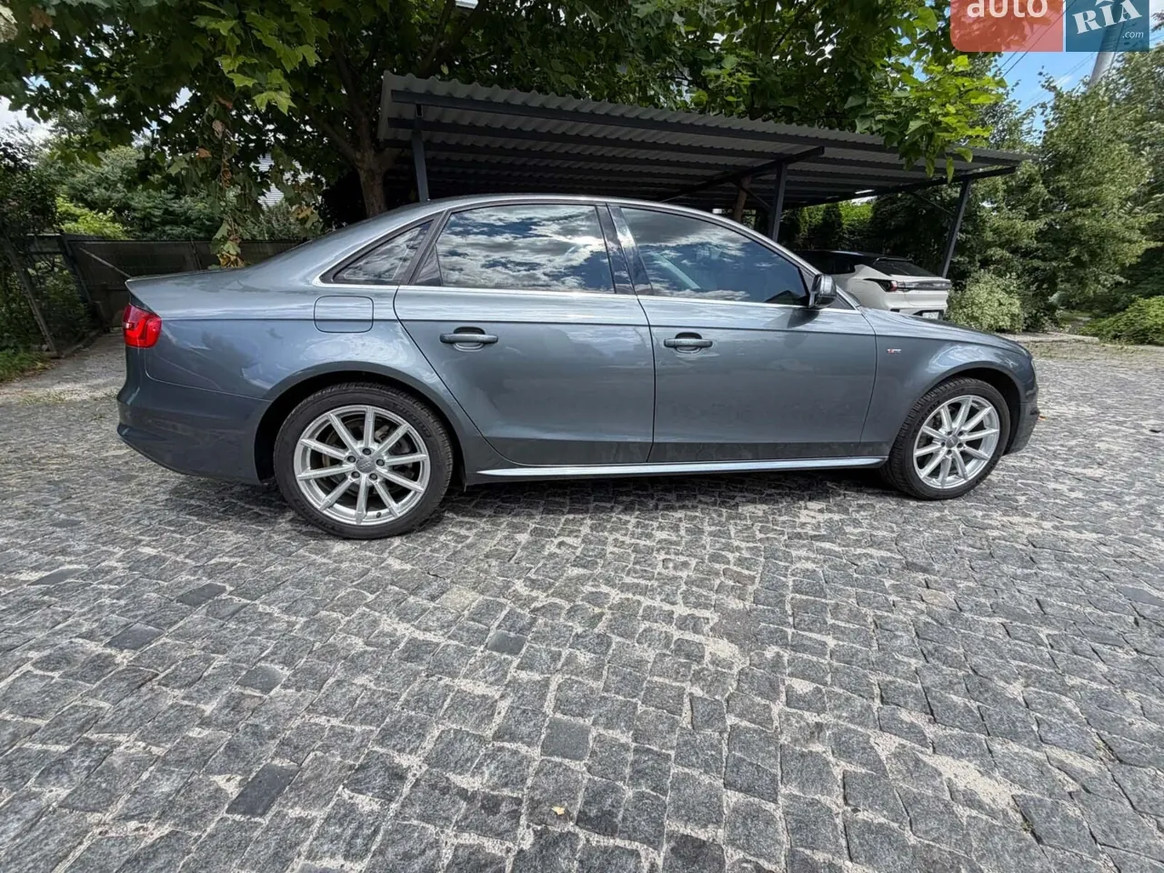 Audi A4 2015 photo 5