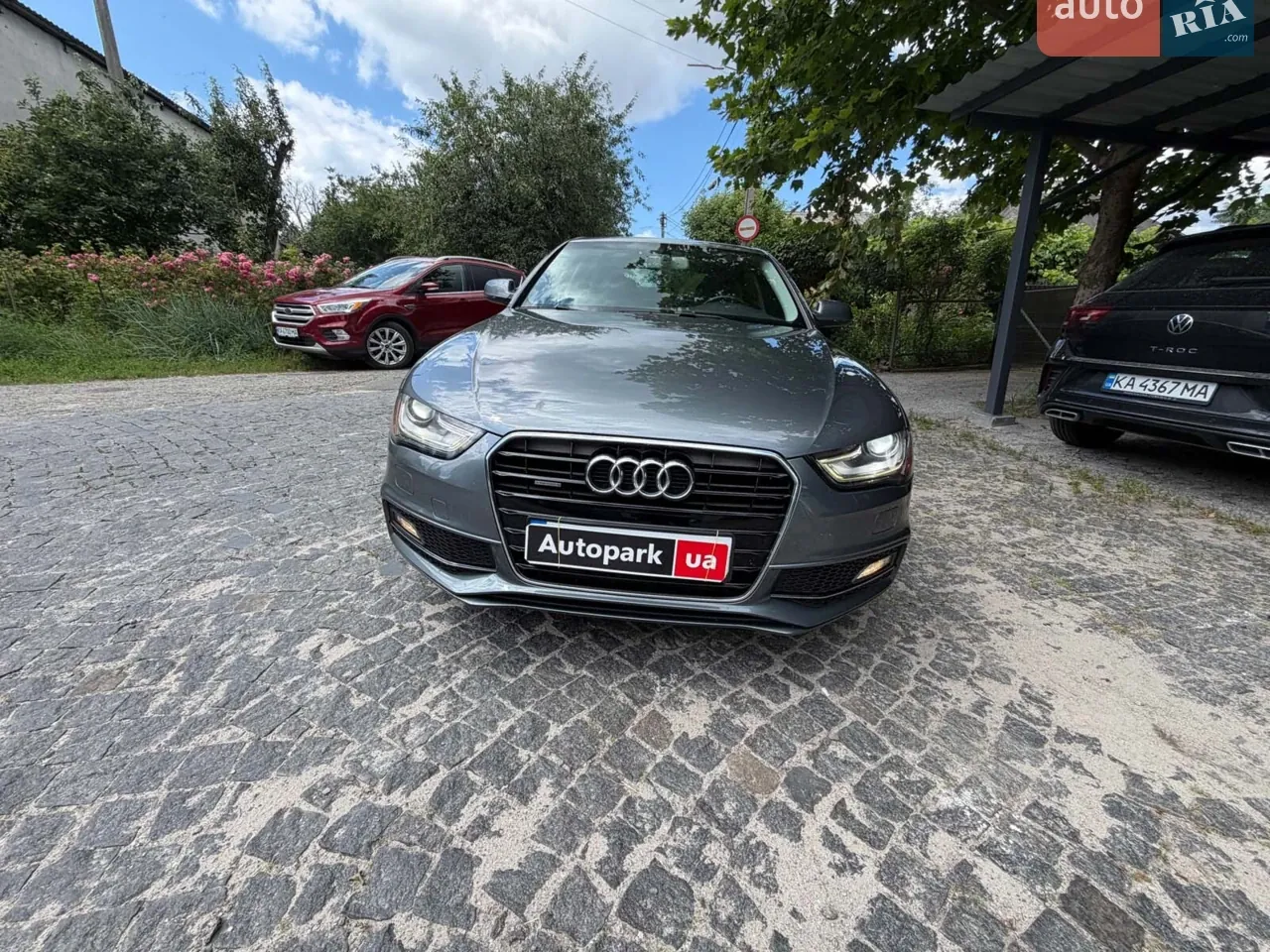 Audi A4 2015 photo 2