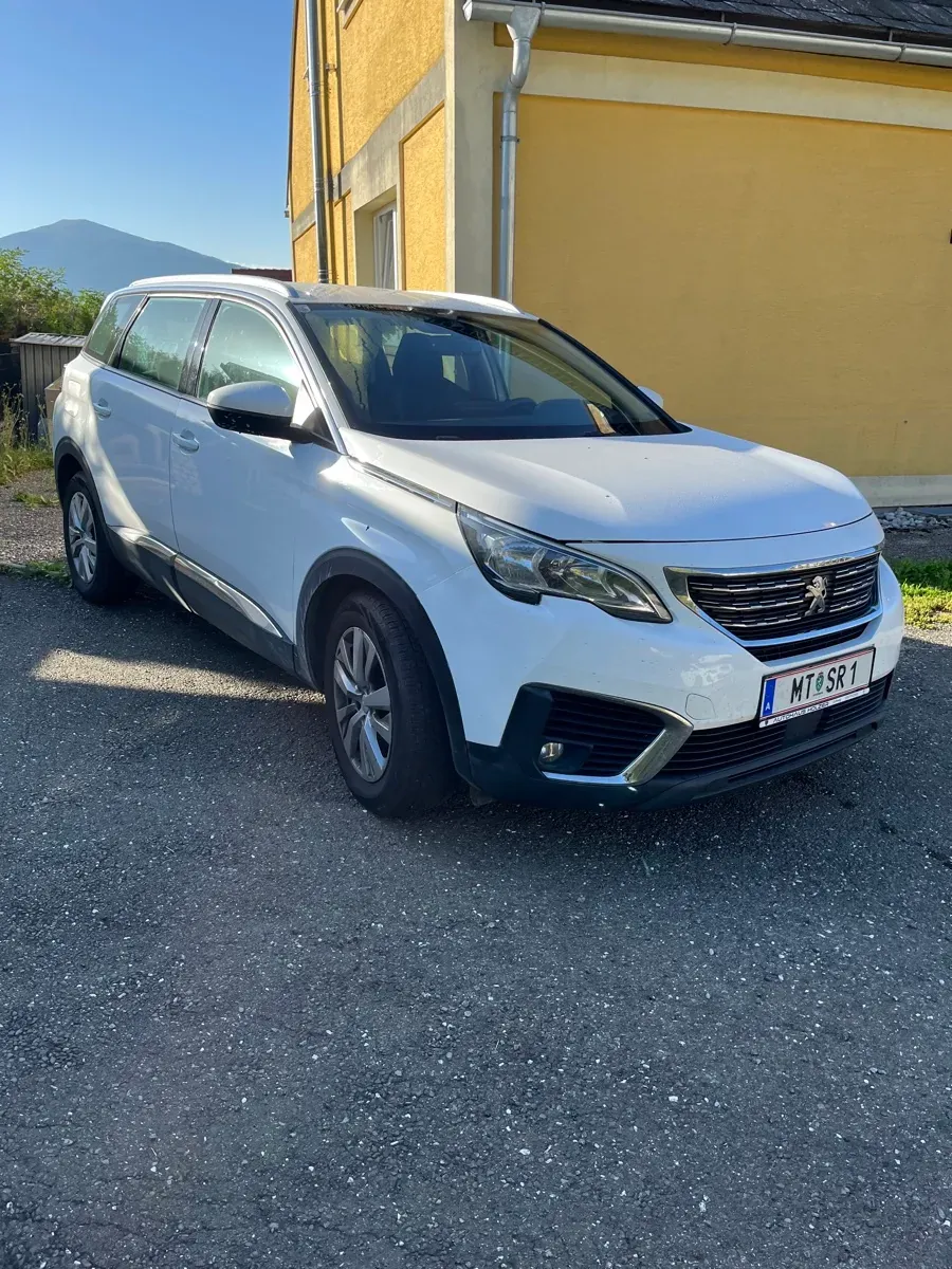 Peugeot 5008 2018 photo 2