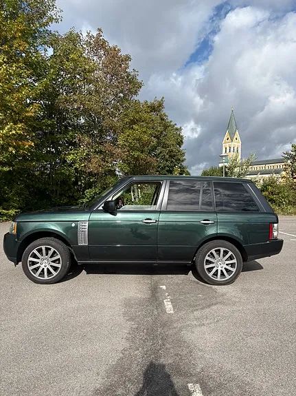 Land Rover Range Rover 2010 photo 2
