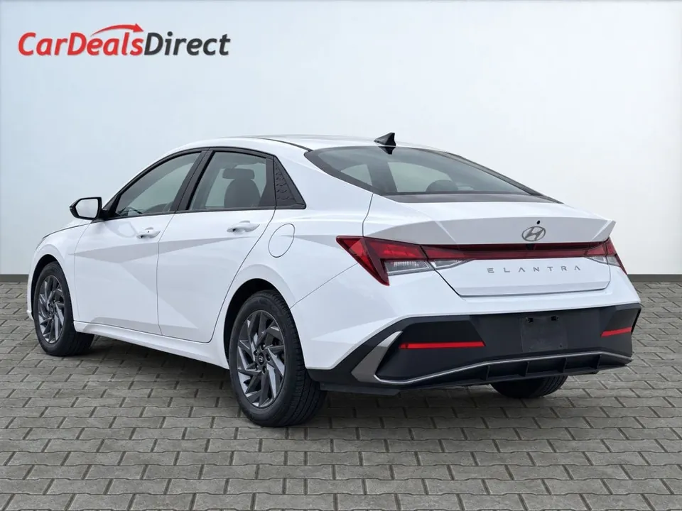 Hyundai Elantra 2024 photo 5
