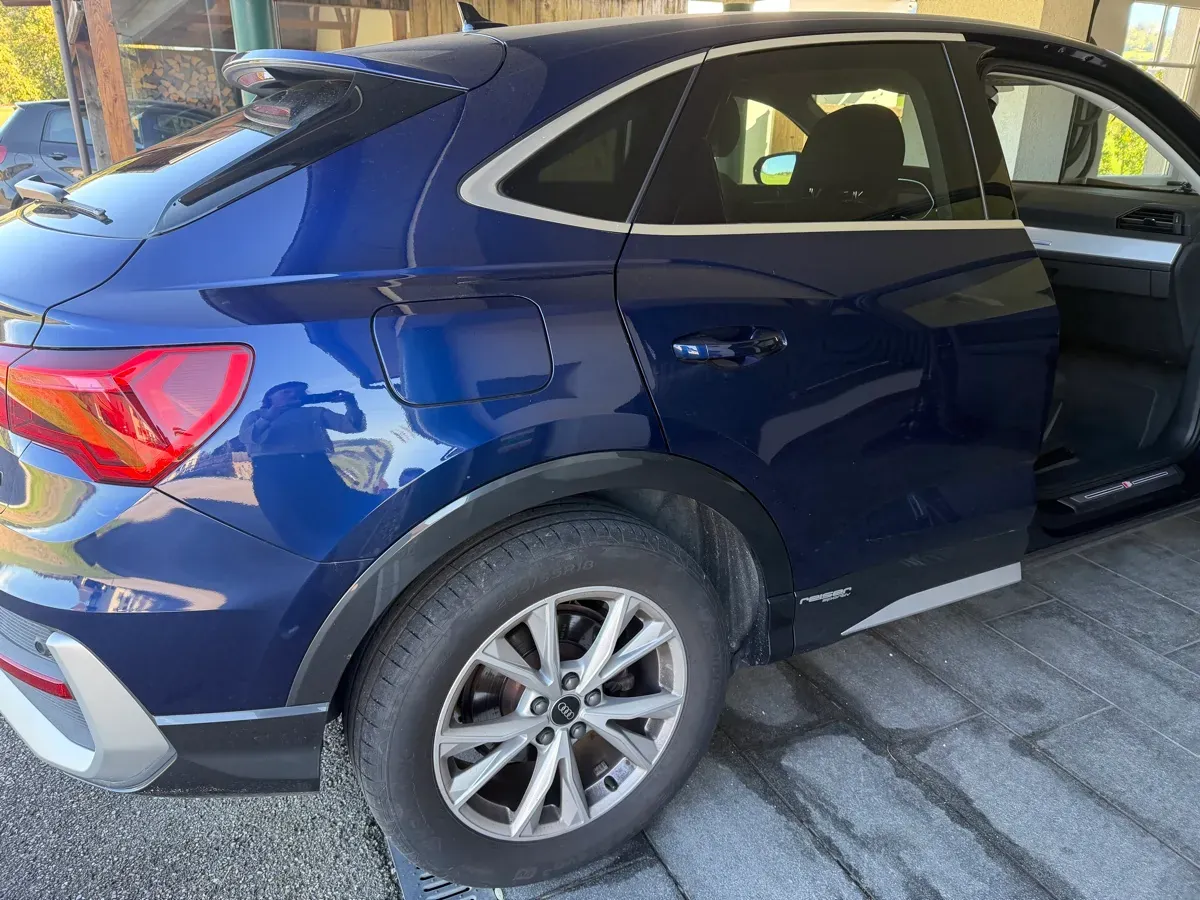 Audi Q3 2022 photo 3