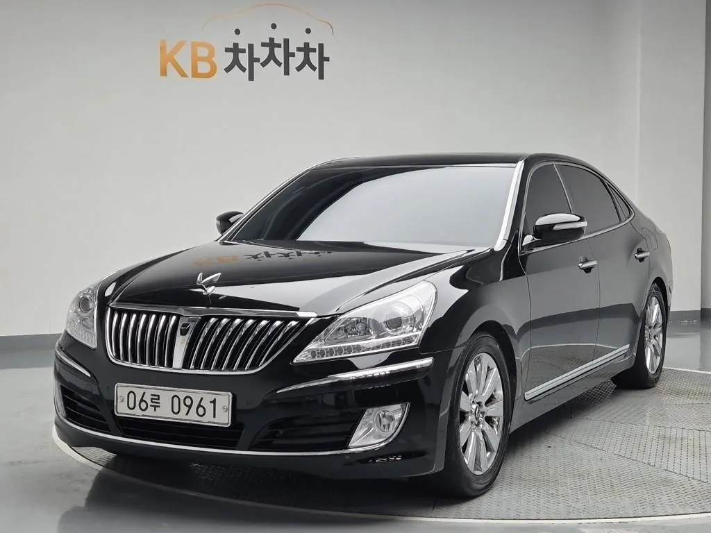 Hyundai Equus