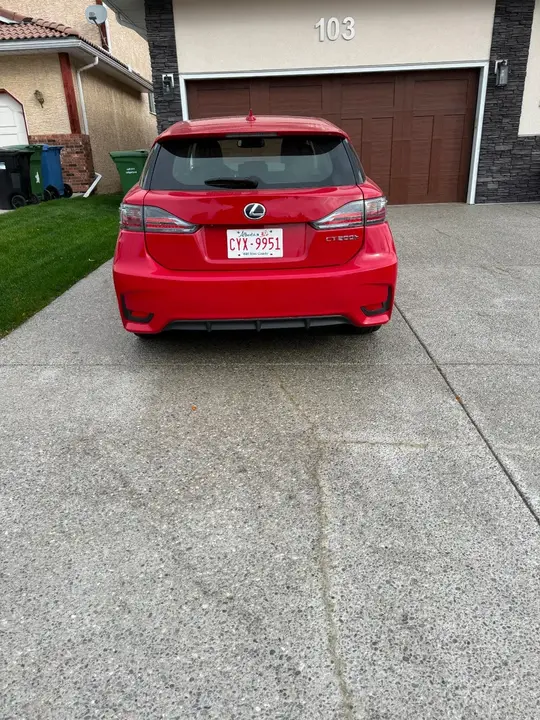 Lexus Ct200H 2015 photo 2