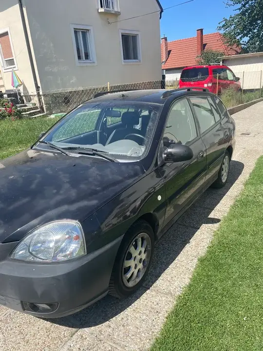 Kia Rio 2005 photo 2