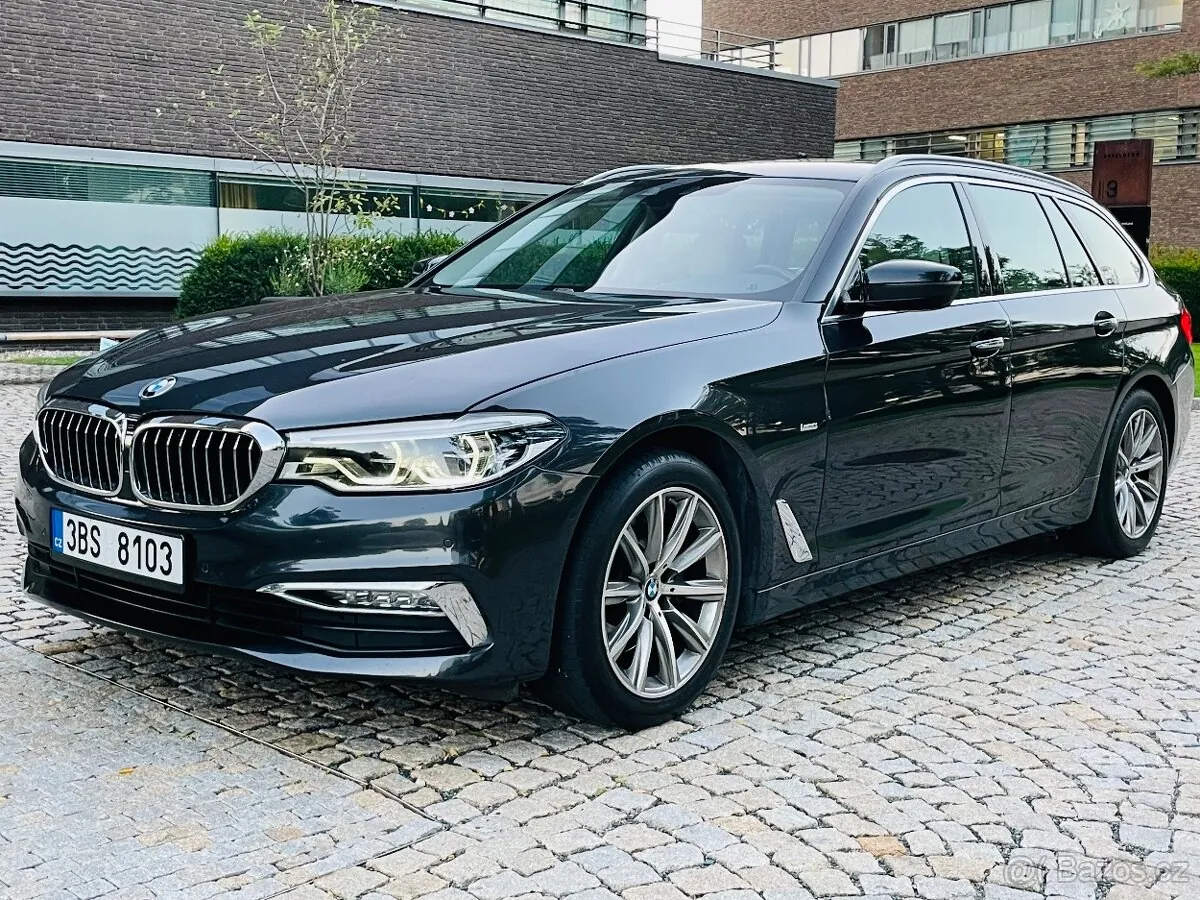 BMW 5 Series 2019 photo 2