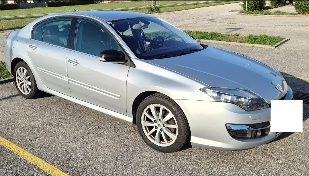 Renault Laguna 2011 photo 3