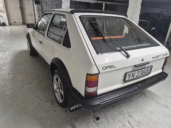 Opel Kadett 1981 photo 3