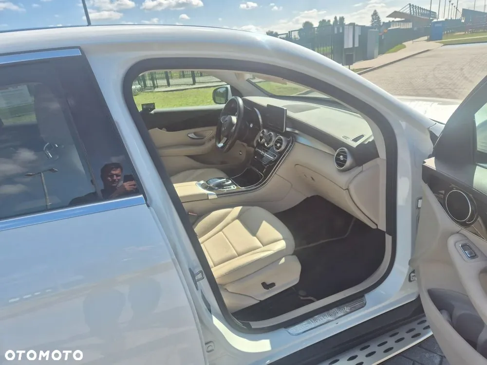 Mercedes-Benz Glc 2017 photo 4