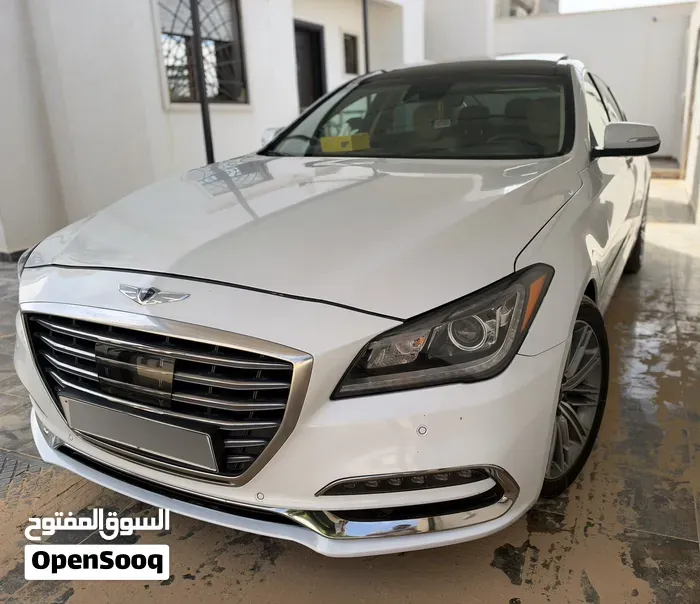 Genesis G80 2018 photo 2
