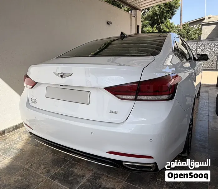 Genesis G80 2018 photo 3
