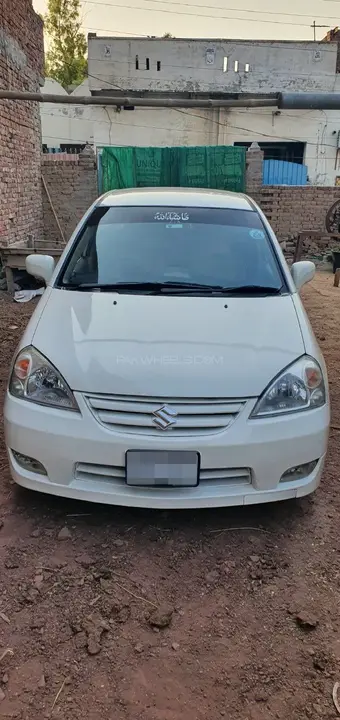 Suzuki Liana