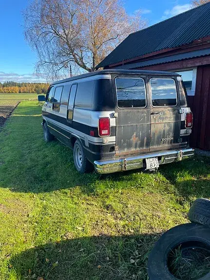 Dodge Ram 2500 1987 photo 4