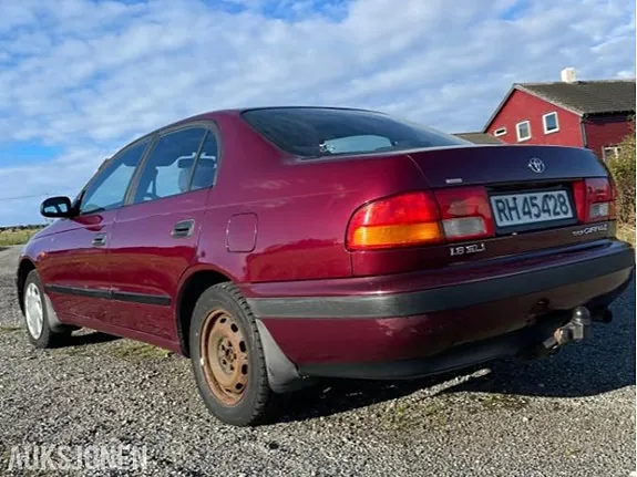 Toyota Carina 1997 photo 4