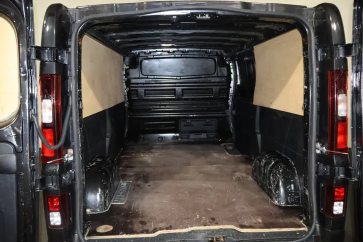 Renault Trafic 2017 photo 3