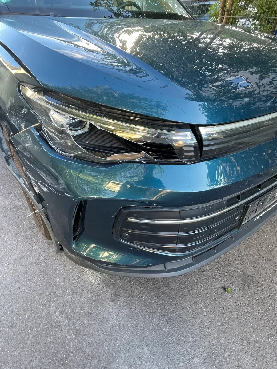 Volkswagen Tiguan 2024 photo 2