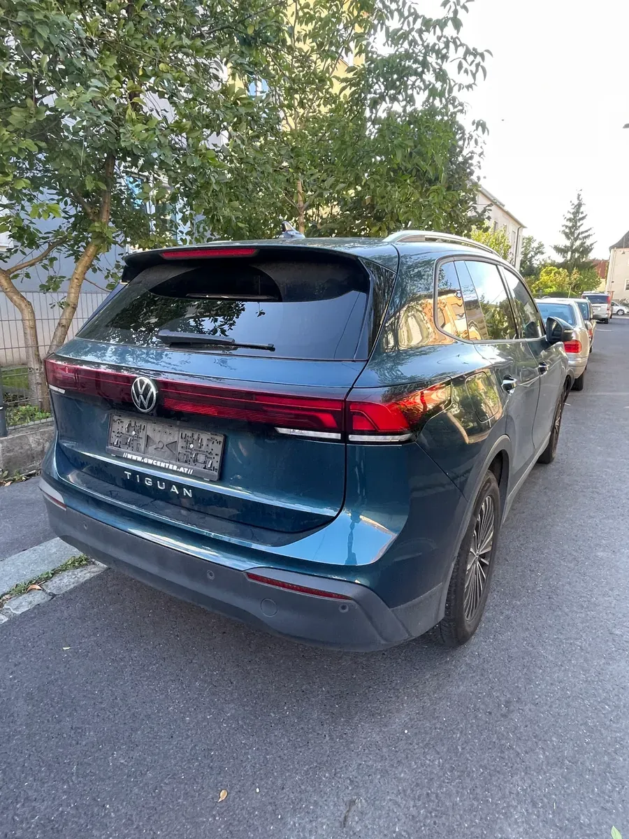 Volkswagen Tiguan 2024 photo 3