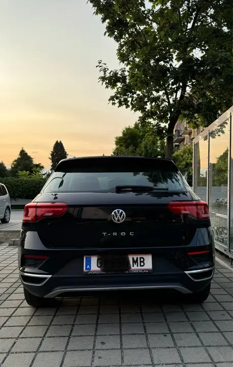 Volkswagen T-Roc 2019 photo 2