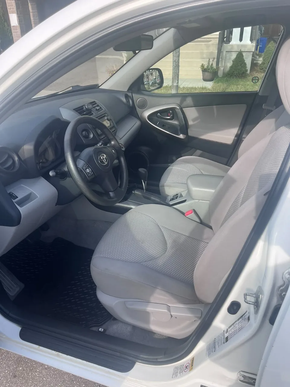 Toyota Rav4 2012 photo 5