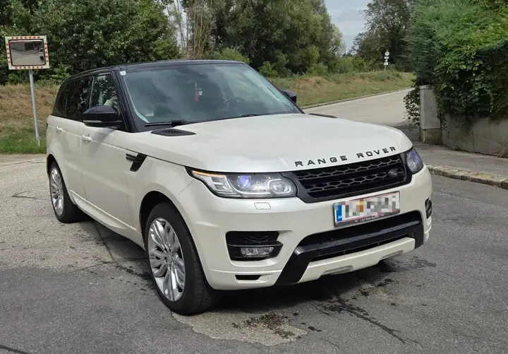 Land Rover Range Rover Sport 2014 photo 2
