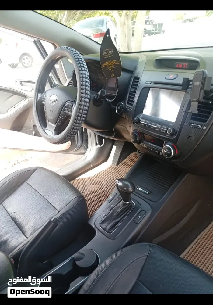 Kia Forte 2015 photo 2