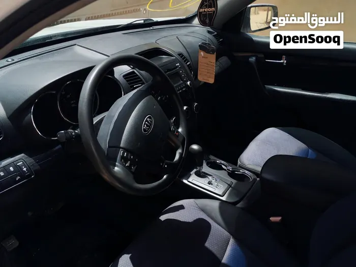 Kia Sorento 2012 photo 4