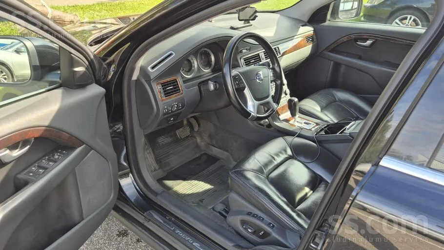 Volvo Xc70 2010 photo 5