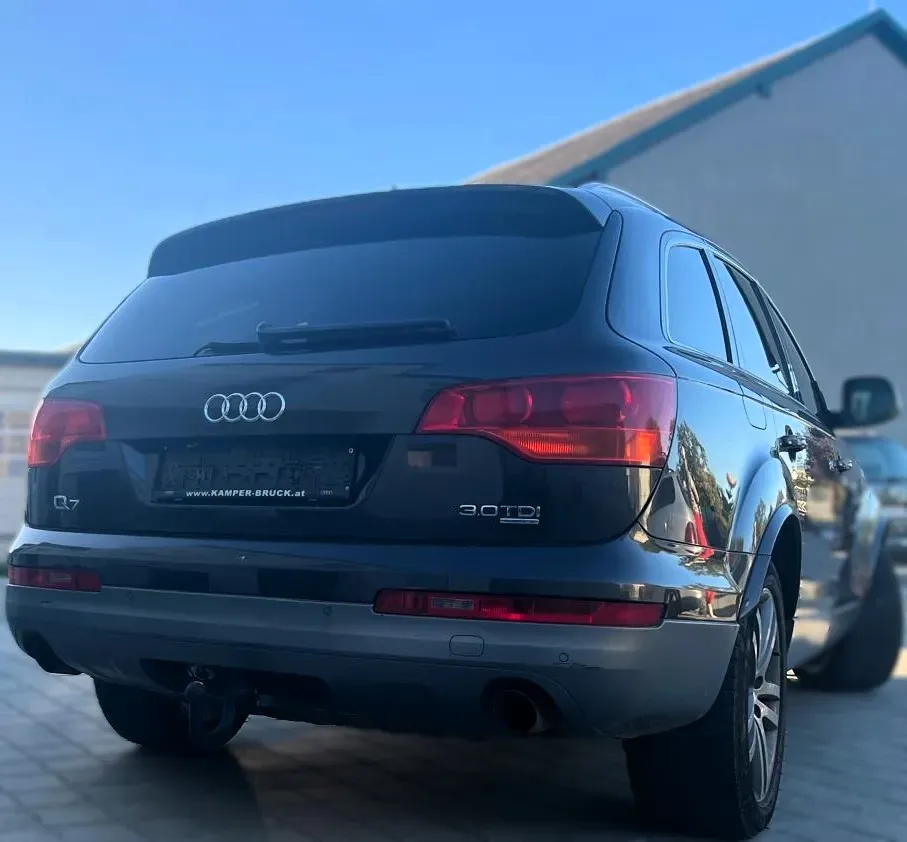 Audi Q7 2007 photo 3