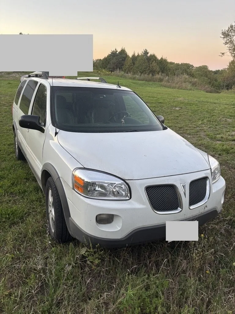 Pontiac Montana 2009 photo 2