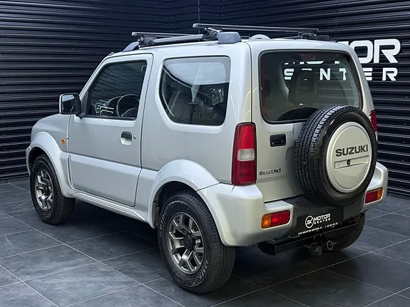 Suzuki Jimny 2006 photo 2