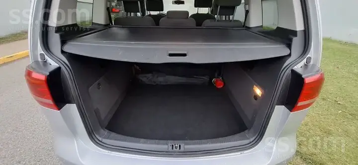 Volkswagen Touran 2013 photo 5