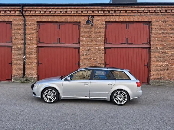 Audi A4 2008 photo 4