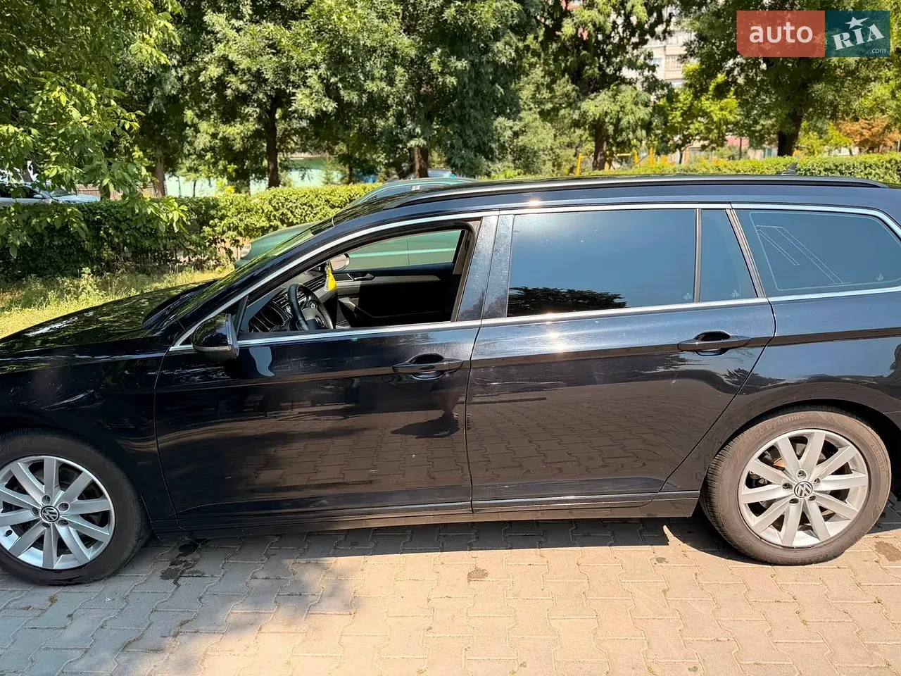 Volkswagen Passat 2014 photo 2