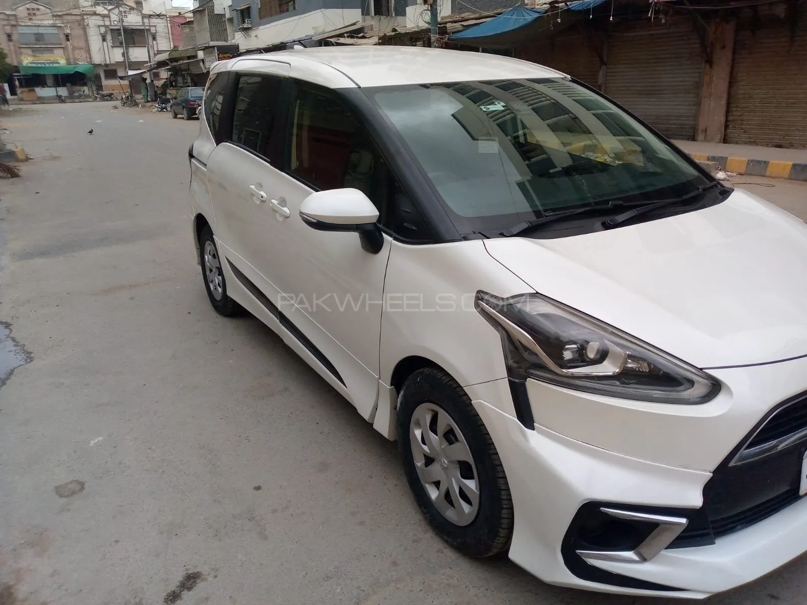 Toyota Sienta