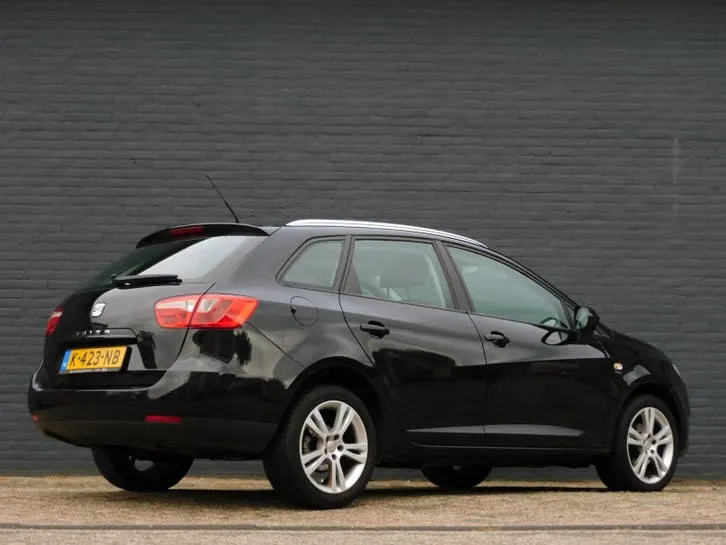 Seat Ibiza 2011 photo 3