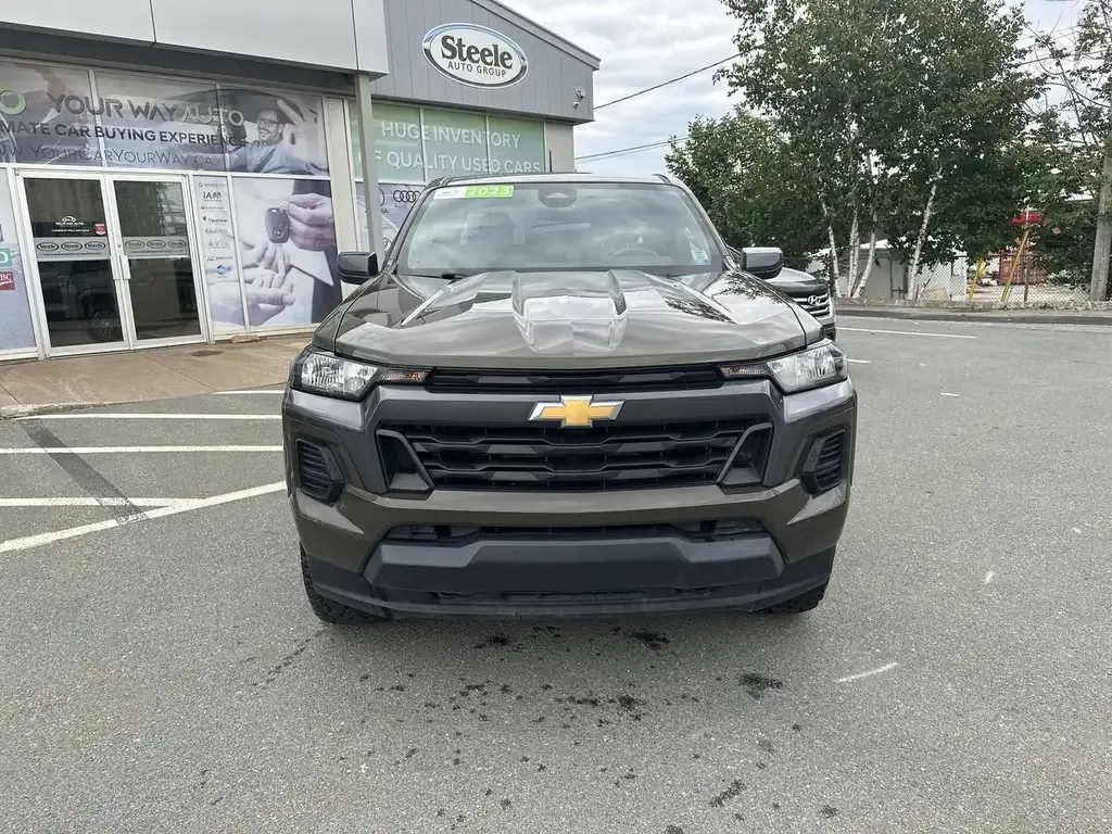 Chevrolet Colorado 2023 photo 3