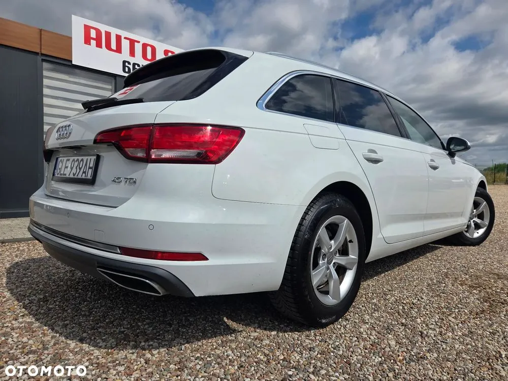 Audi A4 2019 photo 4