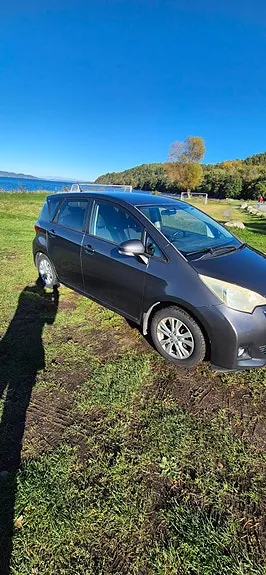 Toyota Verso-S 2012 photo 3