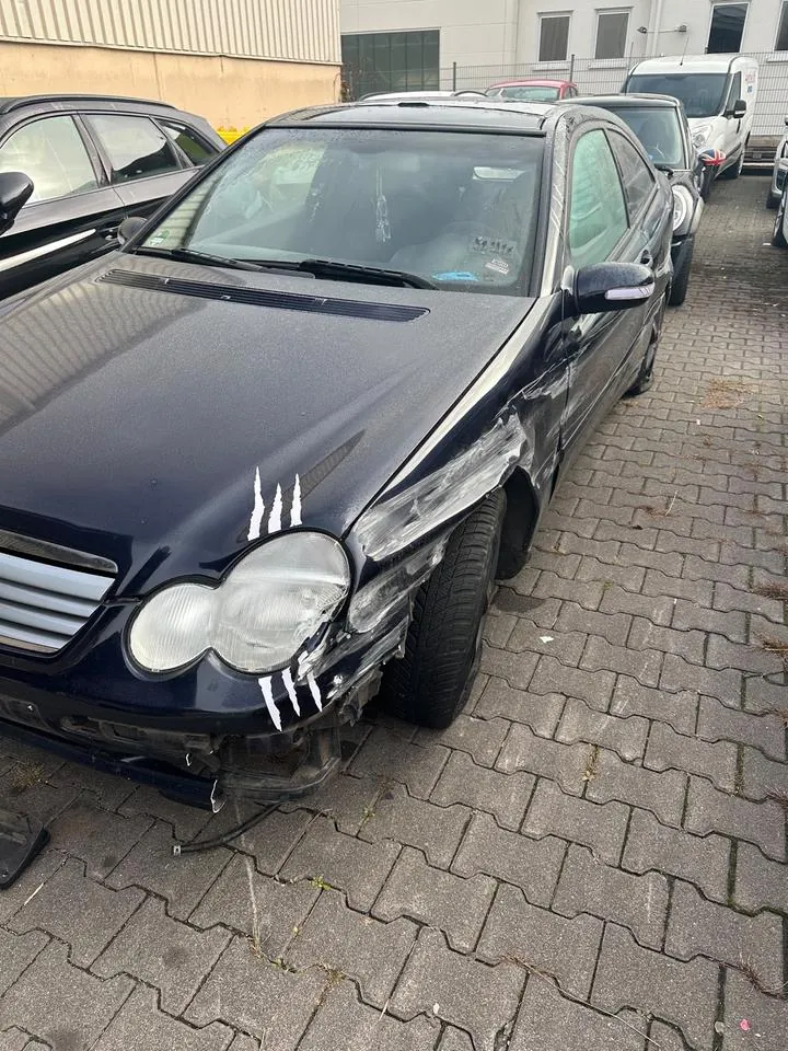Mercedes-Benz C 200