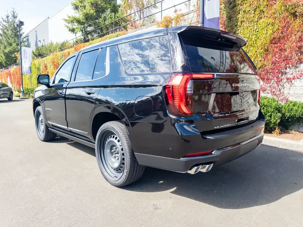 GMC Yukon 2026 photo 3