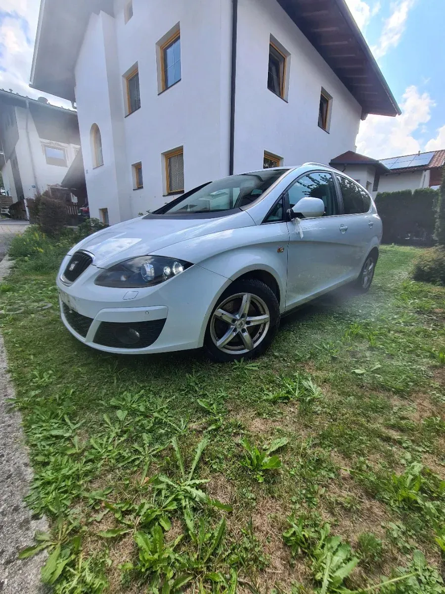Seat Altea Xl 2014 photo 2