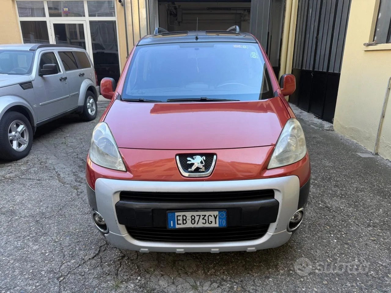 Peugeot Partner 2010 photo 2