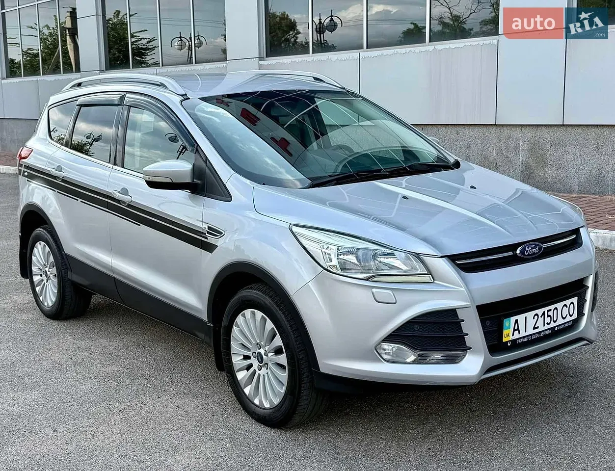 Ford Kuga 2015 photo 3